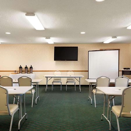 Country Inn & Suites By Radisson, Mason City, Ia Eksteriør bilde